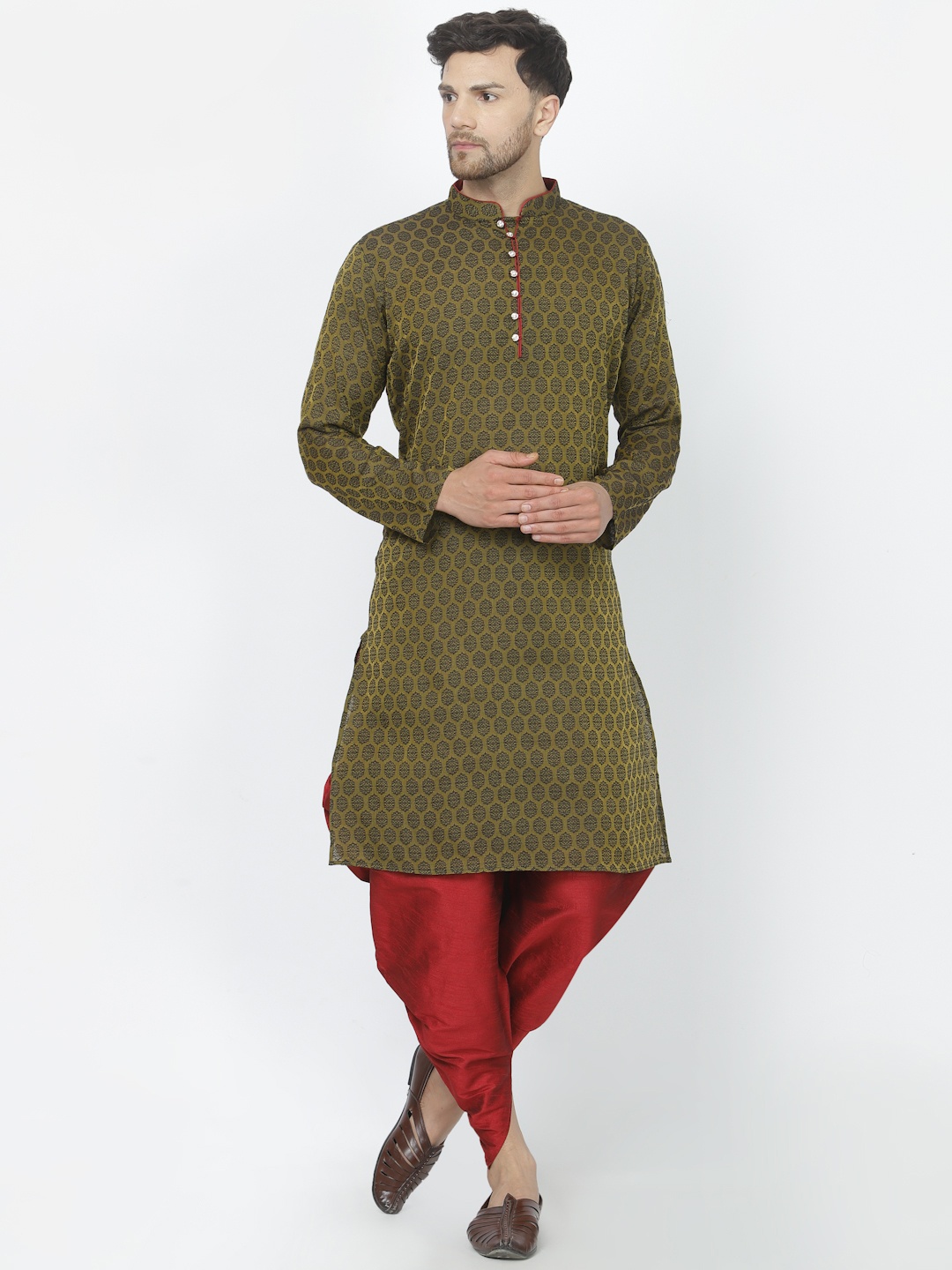 

Sydney Heights Ethnic Motifs Woven Design Mandarin Collar Straight Kurta With Dhoti Pant, Black