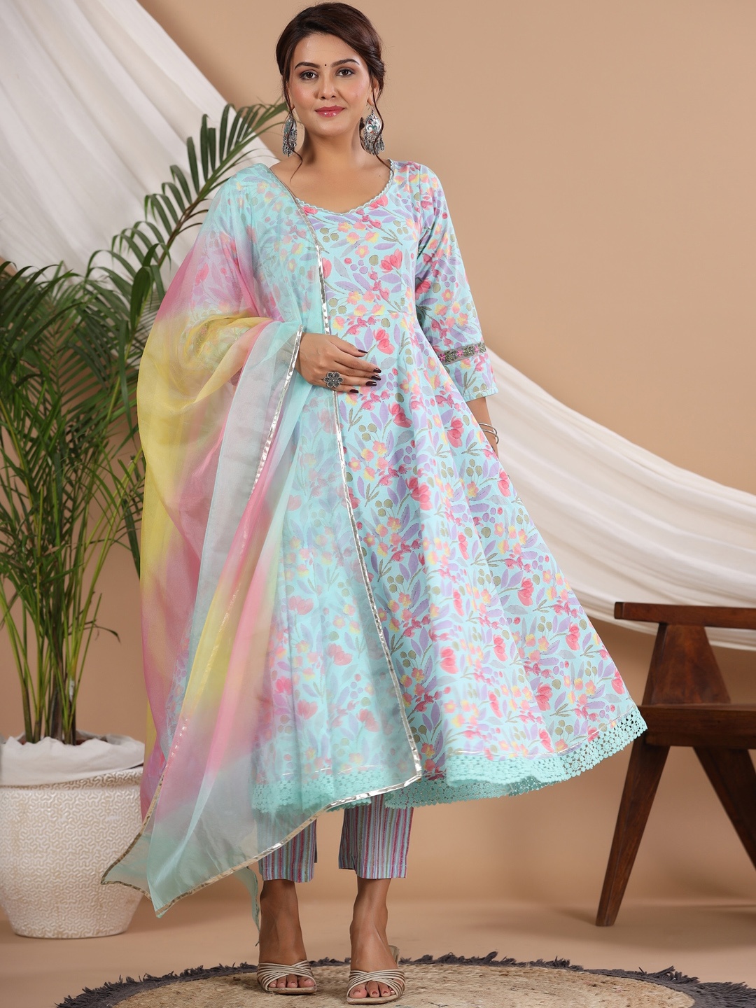 

Rangeelo Floral Printed Regular Pure Cotton Kurta with Trousers & Dupatta, Blue