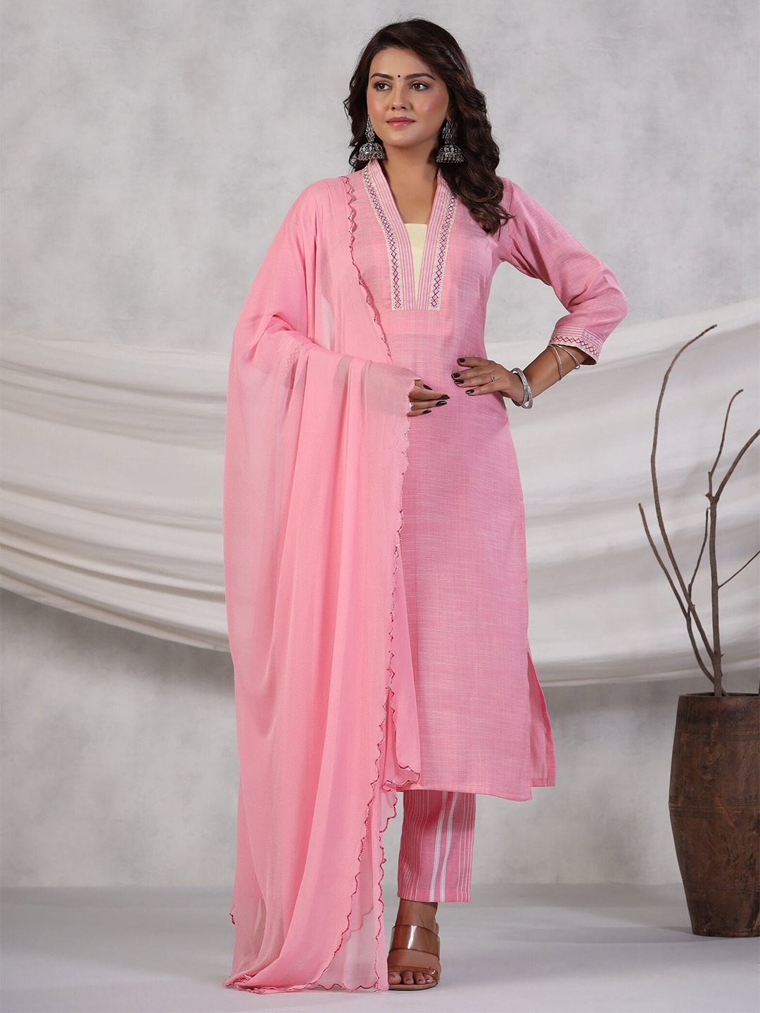 

Rangeelo Square Neck Floral Printed Regular Pure Cotton Kurta with Palazzos & With Dupatta, Peach