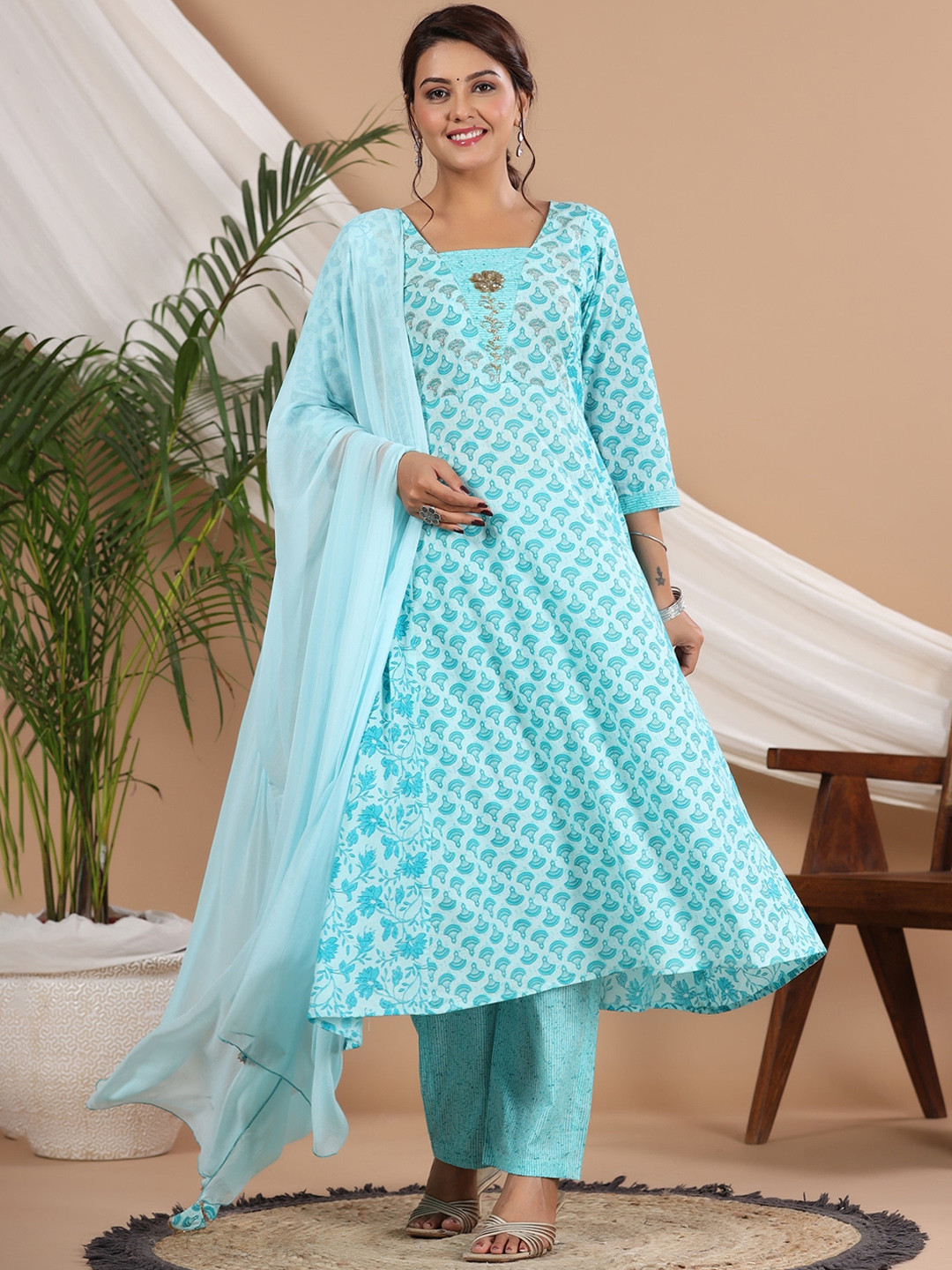 

Rangeelo Ethnic Motifs Printed Regular Pure Cotton Kurta with Trousers & Dupatta, Blue