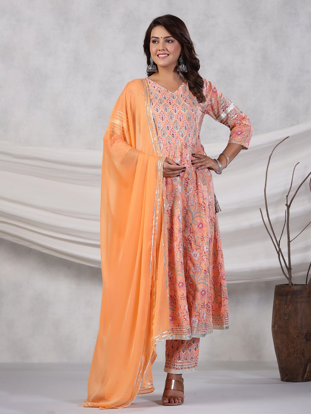 

Rangeelo Ethnic Printed Regular Gotta Patti Pure Cotton Kurta with Palazzos & Dupatta, Orange