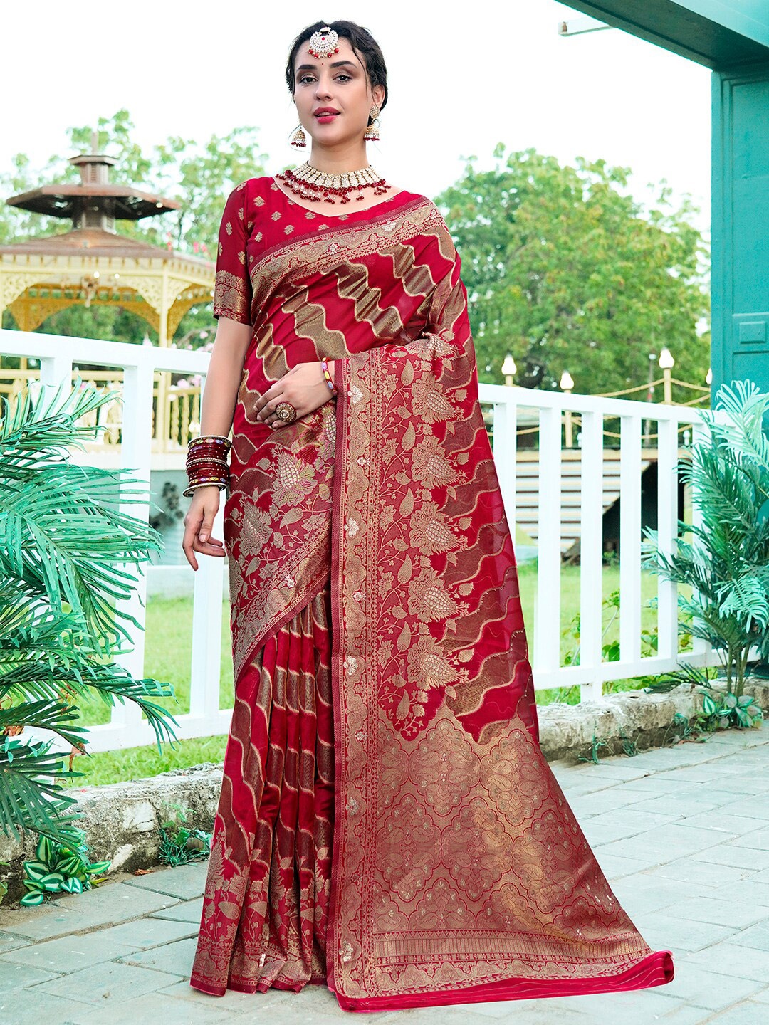 

Anouk Woven Design Floral Printed Zari Organza Saree, Red