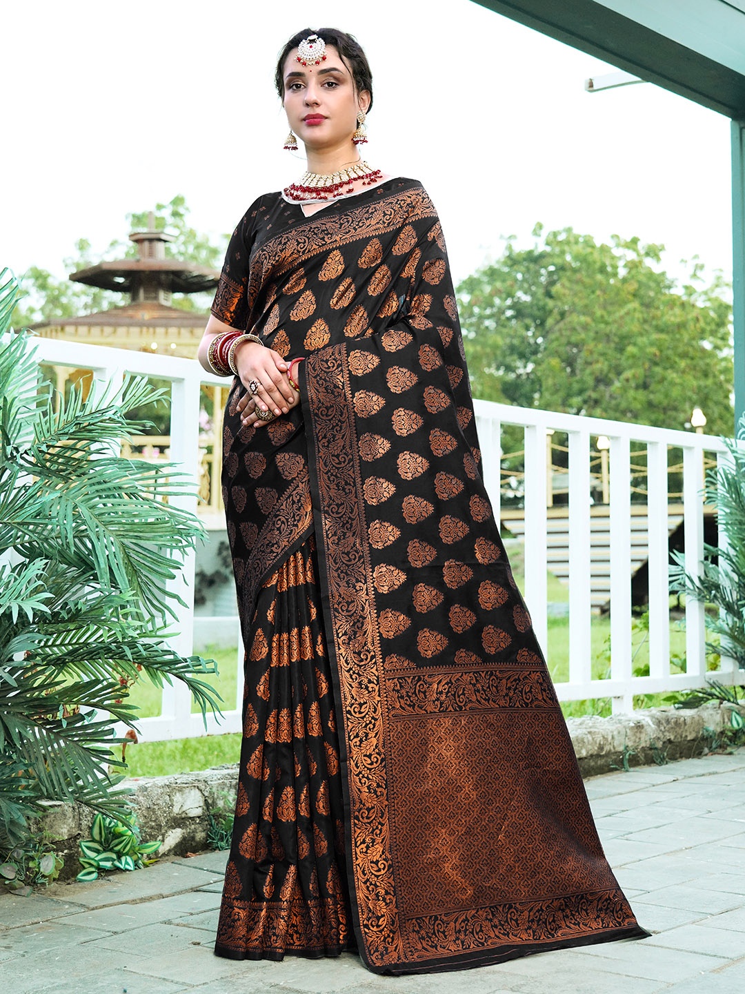 

Anouk Ethnic Motifs Woven Design Zari Banarasi Saree, Black