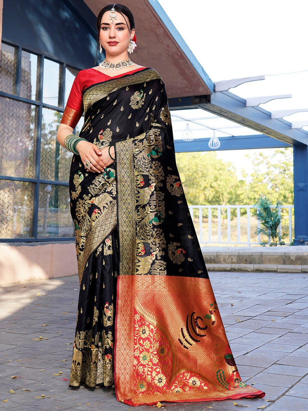 

Anouk Woven Design Ethnic Motifs Printed Zari Art Silk Banarasi Saree, Black