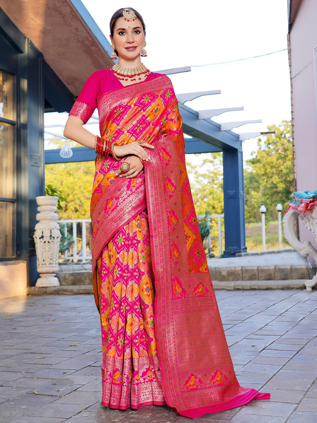 

Anouk Ethnic Motifs Woven Design Zari Banarasi Saree, Pink