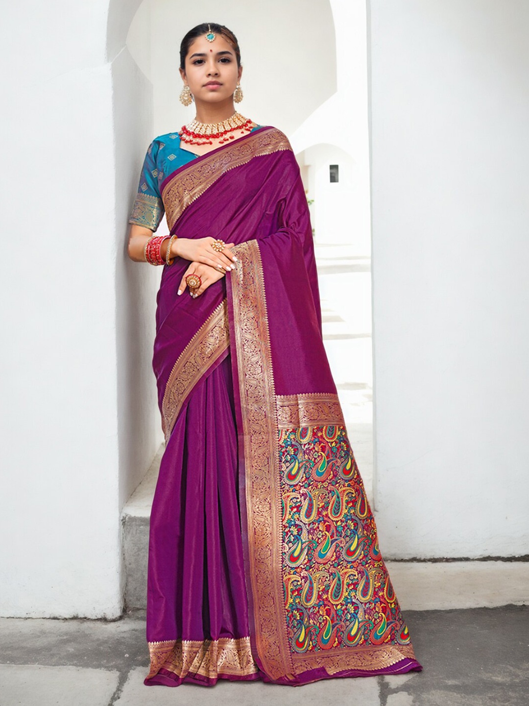 

Anouk Ethnic Motifs Woven Design Banarasi Saree, Magenta