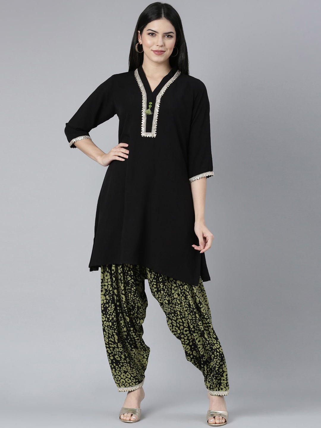 

Neerus V Neck Gotta Patti Straight Kurta with Salwar, Black