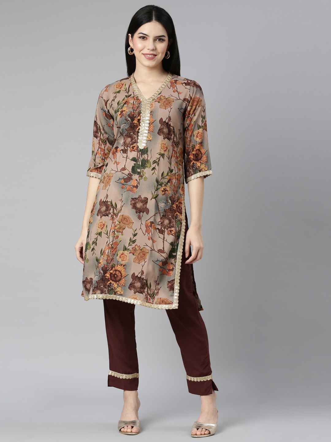 

Neerus Floral Printed Regular Kurta with Trousers, Beige