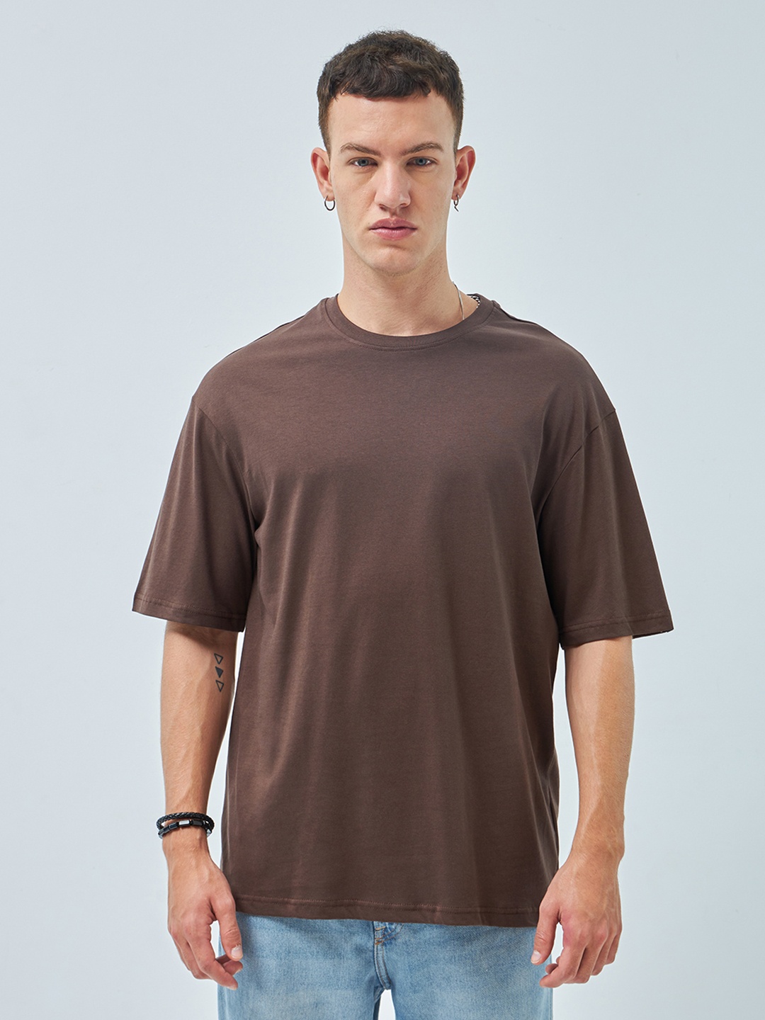 

Bewakoof Round Neck Short Drop Shoulder Sleeves Pure Cotton Oversized T-shirt, Brown