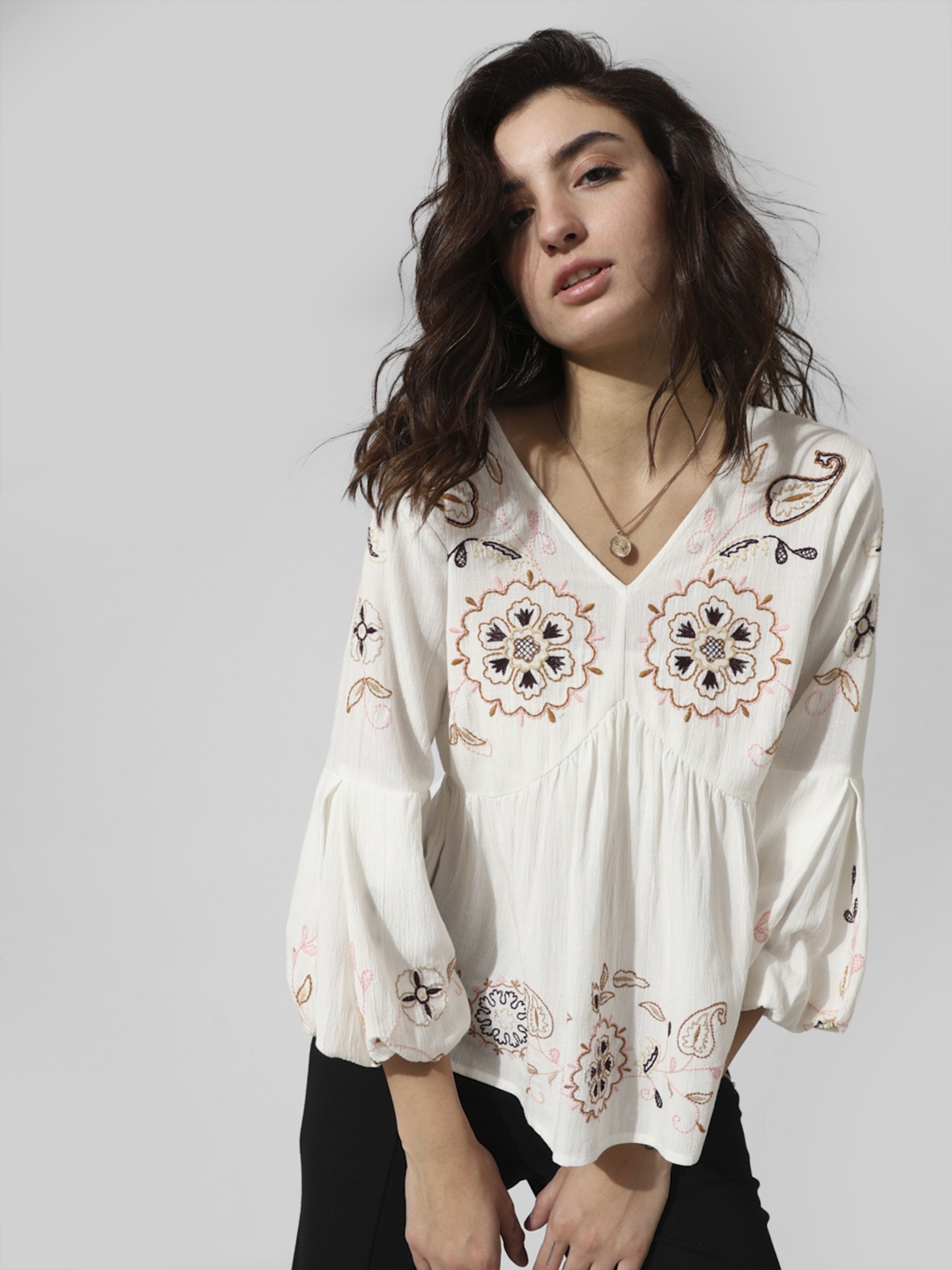 

ONLY Floral Embroidered V-Neck Puff Sleeves Pure Cotton A-Line Top, White