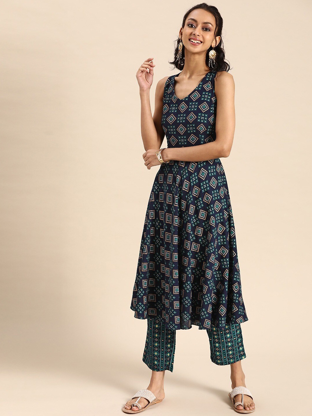 

MABISH by Sonal Jain Printed A-Line Kurta With Palazzo, Navy blue