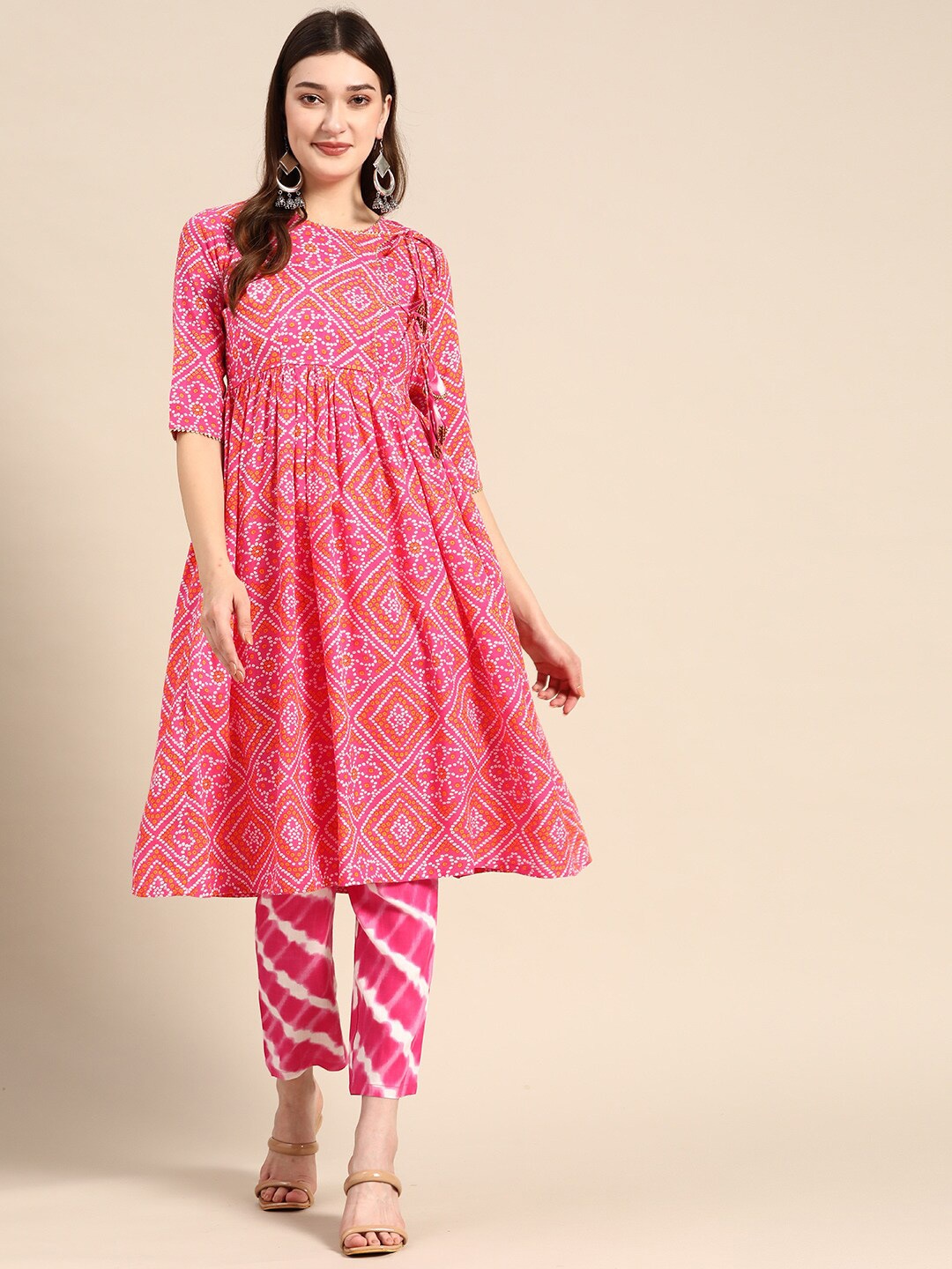 

MABISH by Sonal Jain Bandhani Printed Angrakha Kurta With Trousers, Pink