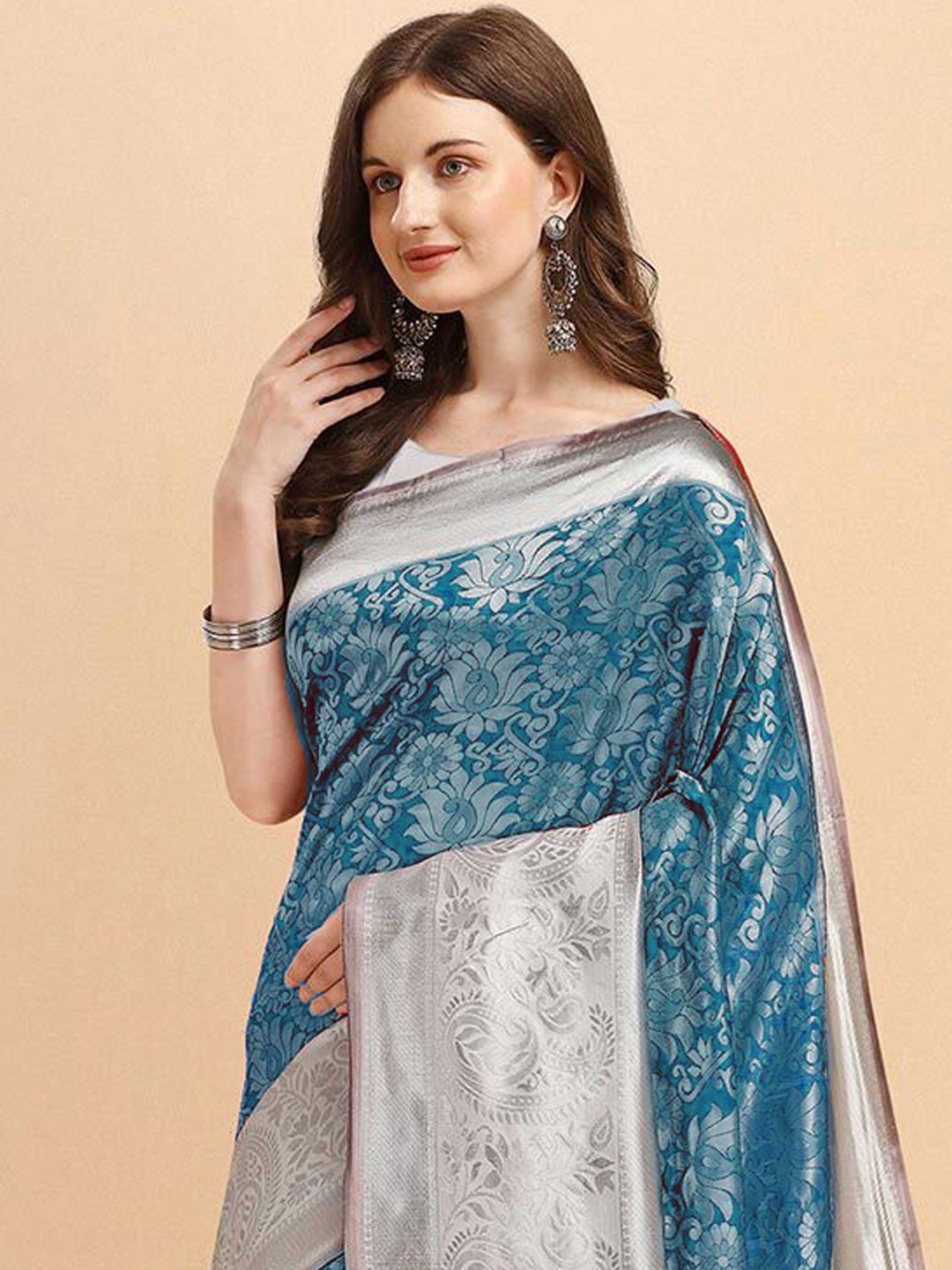

ARYANARI Ethnic Motifs Woven Design Zari Banarasi Saree, Teal