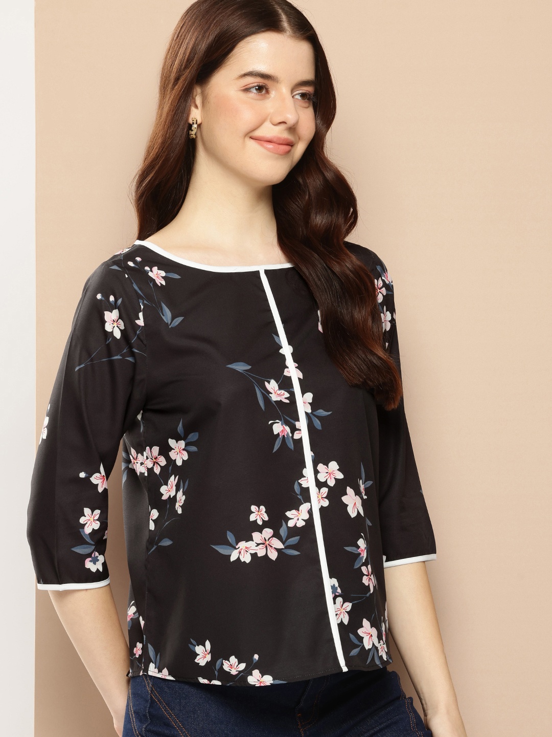 

encore by INVICTUS Floral Printed Top, Black