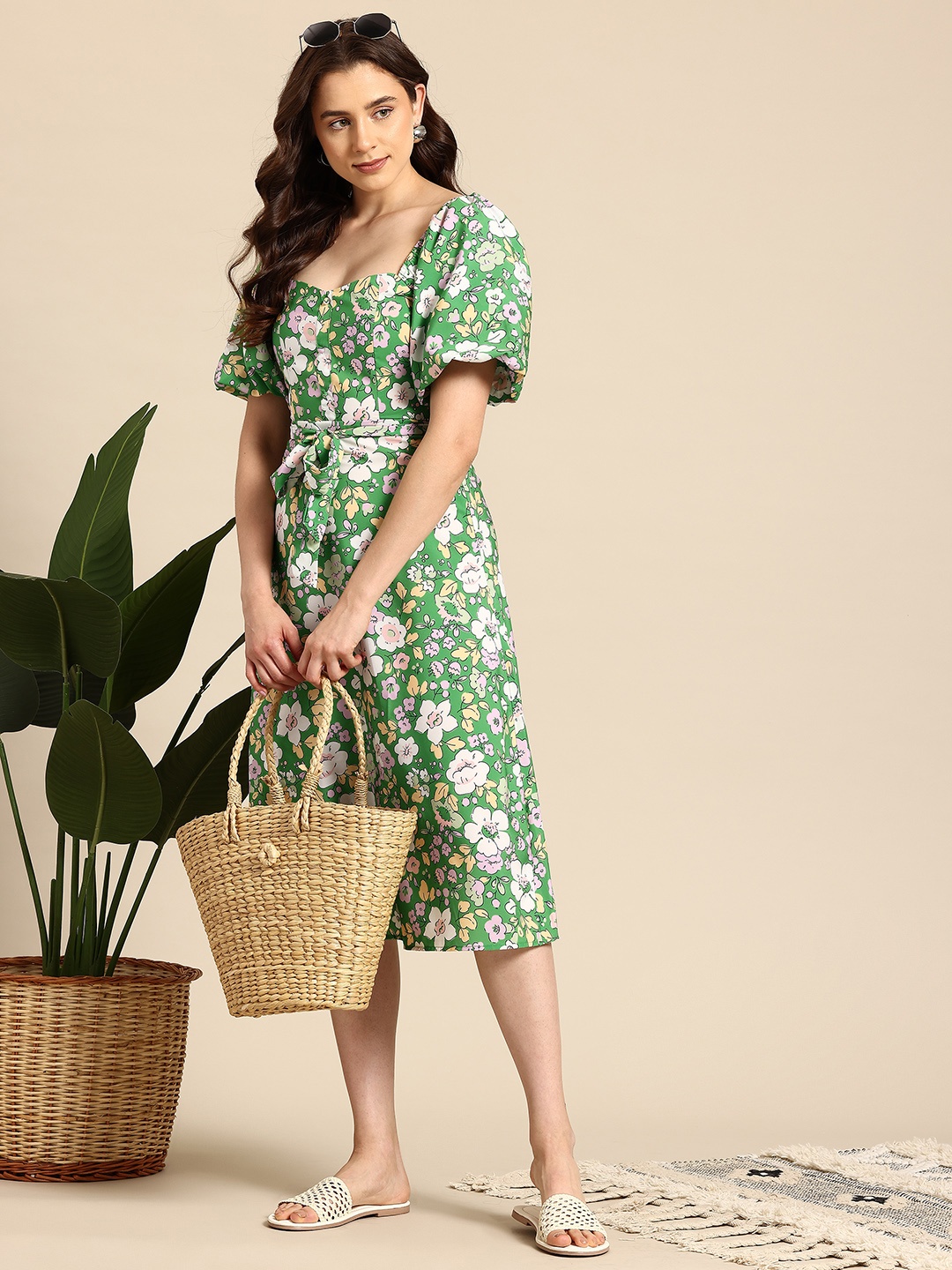 

Mast & Harbour Floral Print Puff Sleeves A-Line Midi Dress with Belt, Green