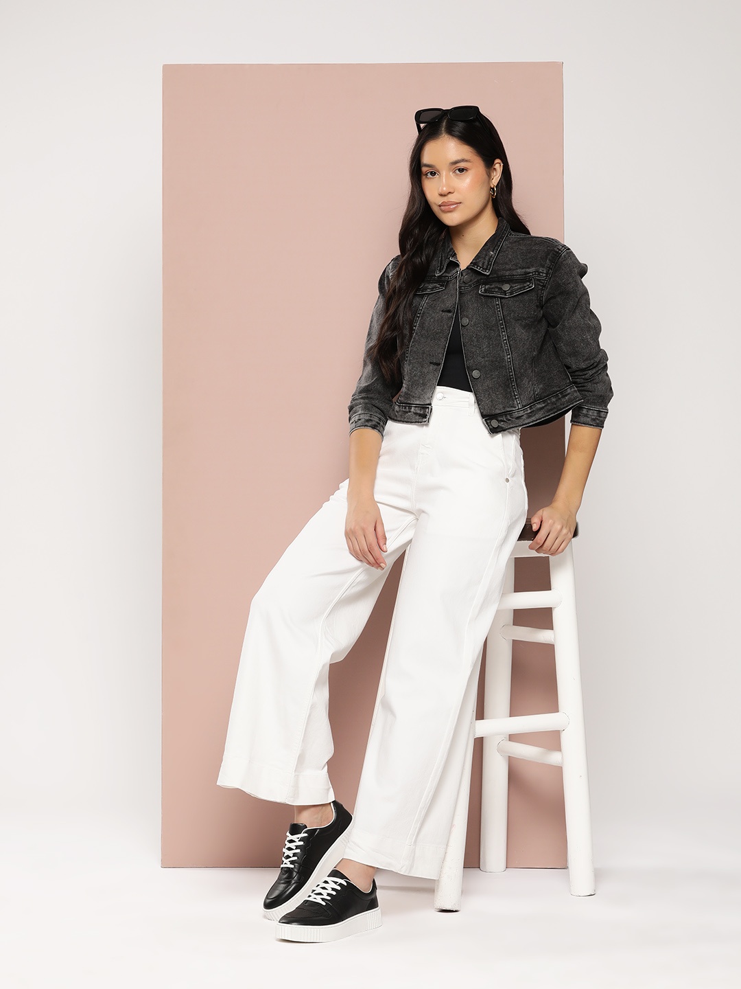 

Harvard Women Flared Jeans, White
