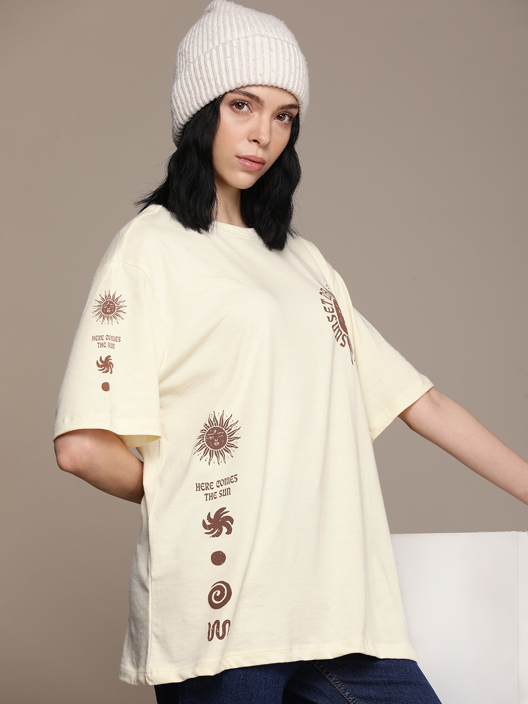 

The Roadster Life Co. Printed Drop-Shoulder Sleeves Oversized T-shirt, Cream
