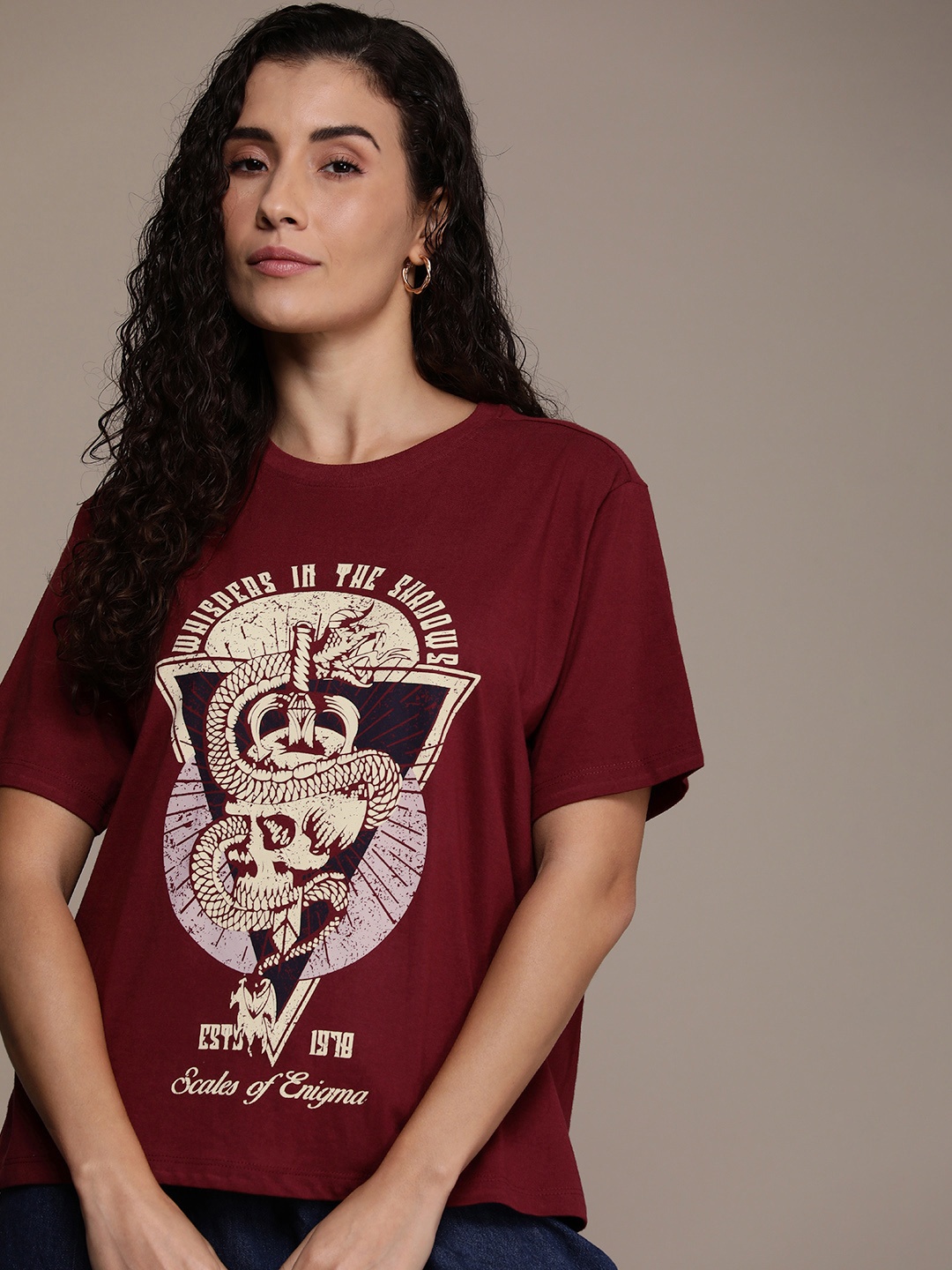 

The Roadster Life Co. Printed Drop-Shoulder Sleeves Boxy T-shirt, Burgundy