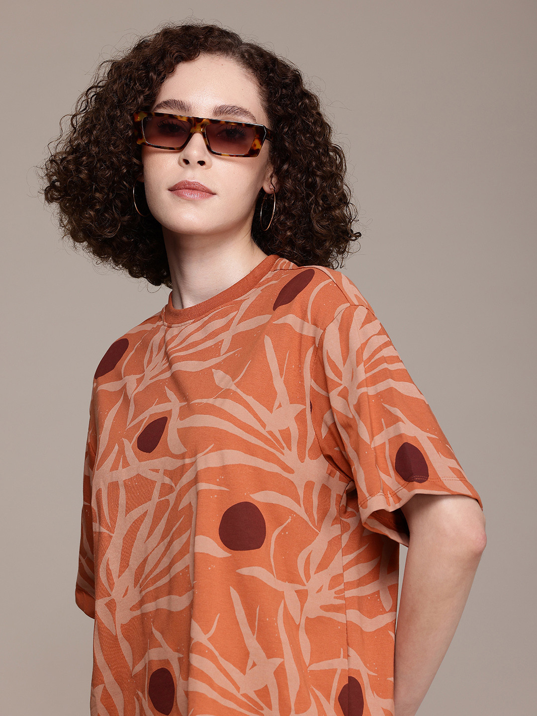 

The Roadster Life Co. Abstract Printed Drop-Shoulder Sleeves Oversized T-shirt, Multi