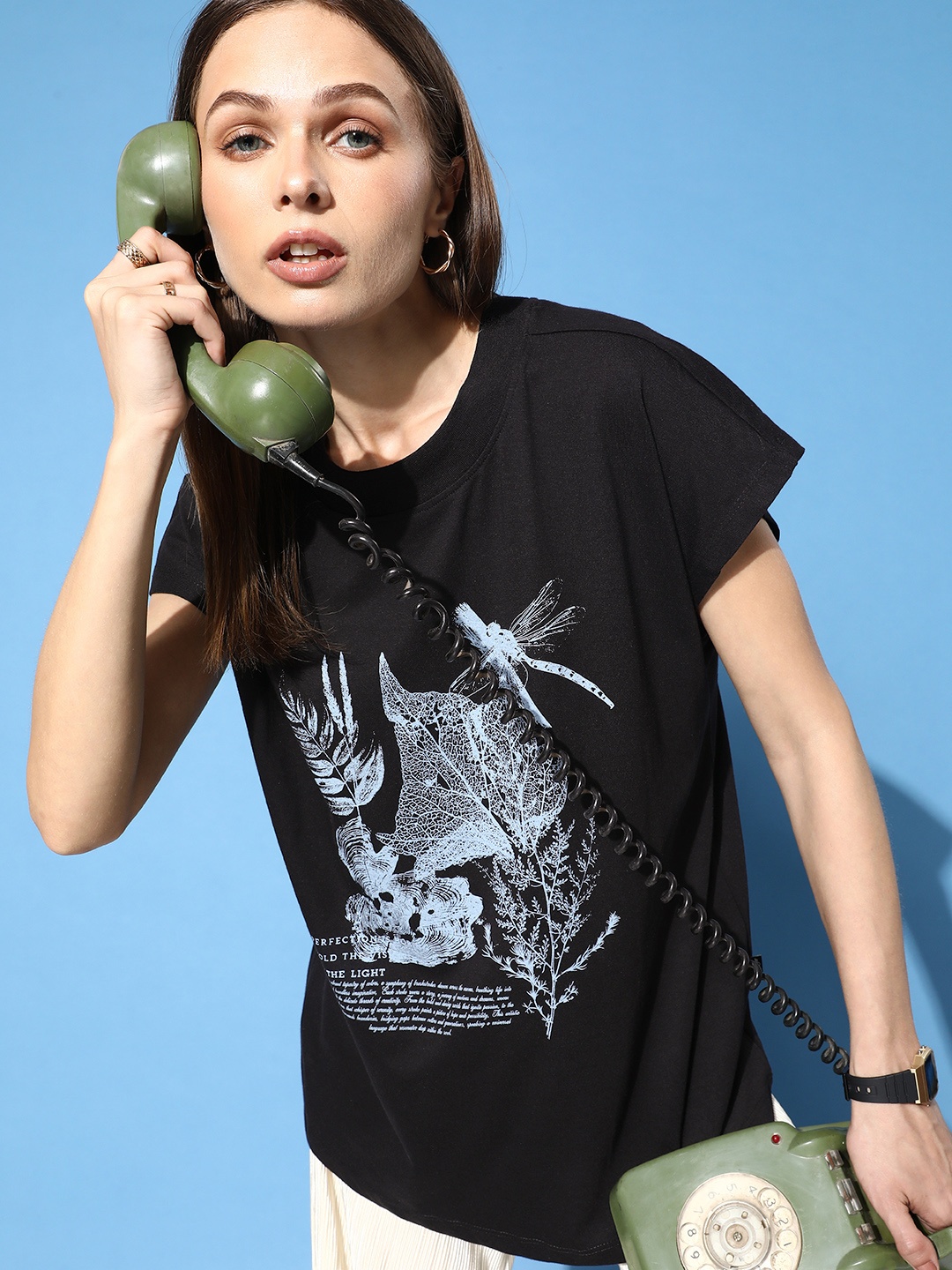 

The Roadster Life Co. Graphic Graphic Printed Extended Sleeves Easy Boxy Fit T-shirt, Black