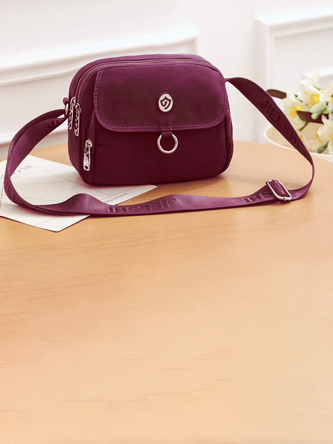 

Diva Dale Zip Detail Structured Handheld Bag, Maroon