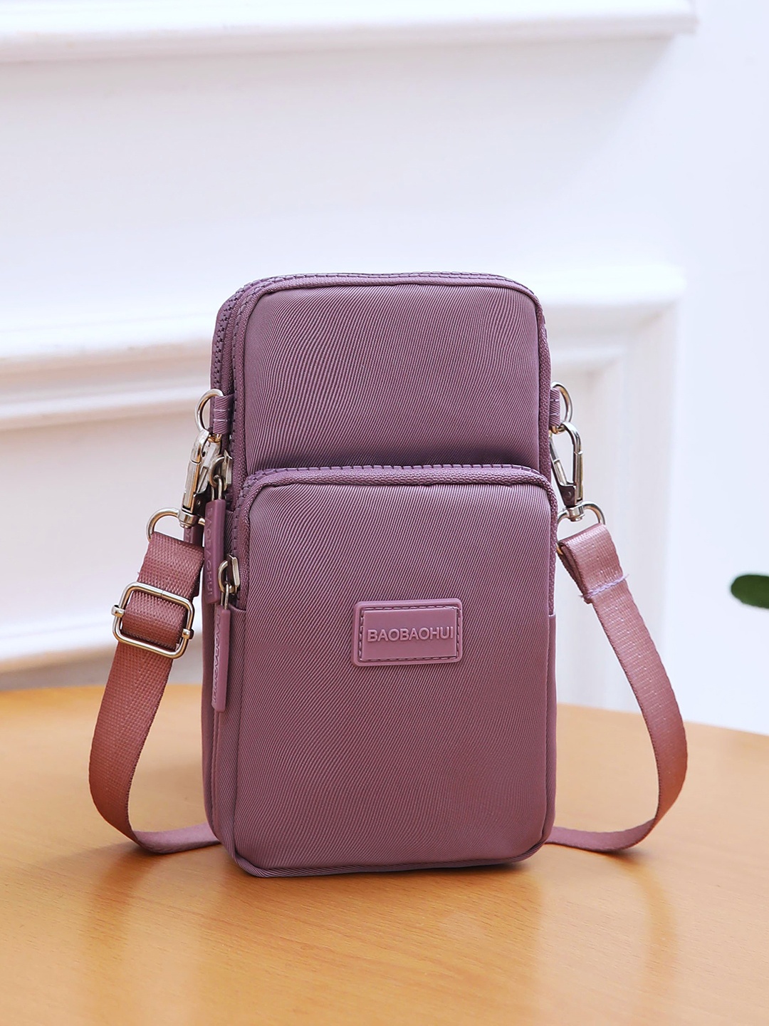 

Diva Dale Miniature Sling Bag, Lavender