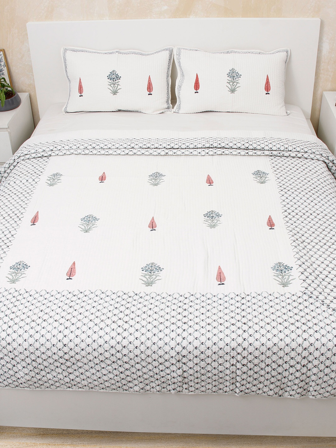 

COCOBEE HOME LINENS Green 4 Pieces Floral 350 TC Double King Pure Cotton Bed Cover Set