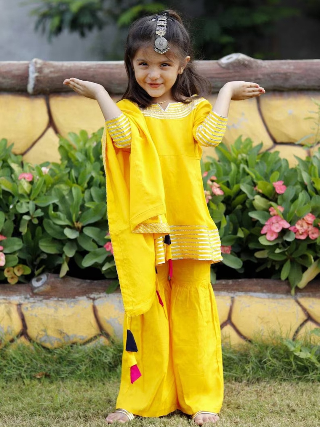 

BAESD Girls Embroidered Notched Neck Regular Gotta Patti Kurta with Pyjamas & Dupatta, Yellow