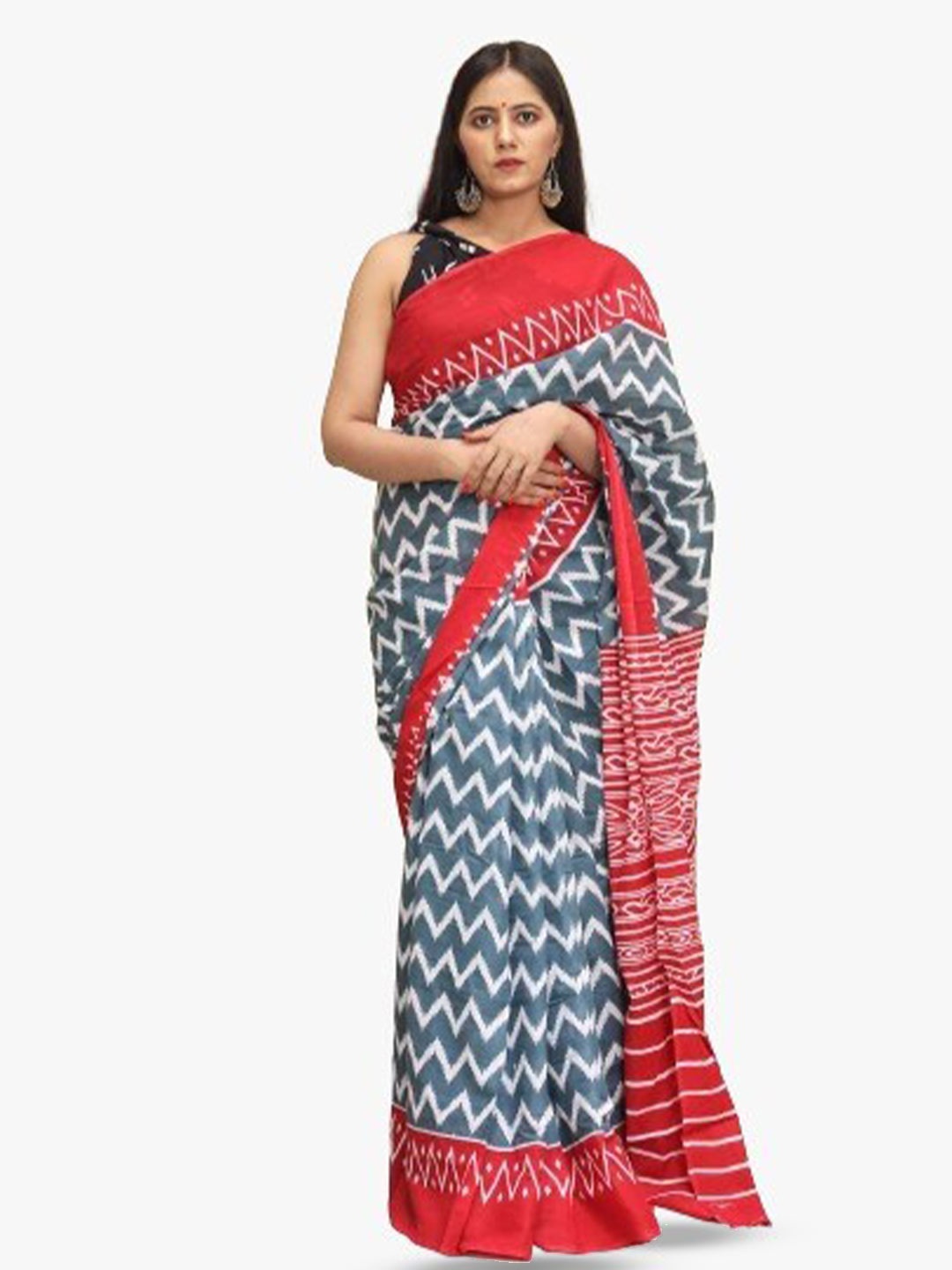 

TROPWEAR Ethnic Motifs Beads and Stones Pure Cotton Belted Block Print Saree, Grey