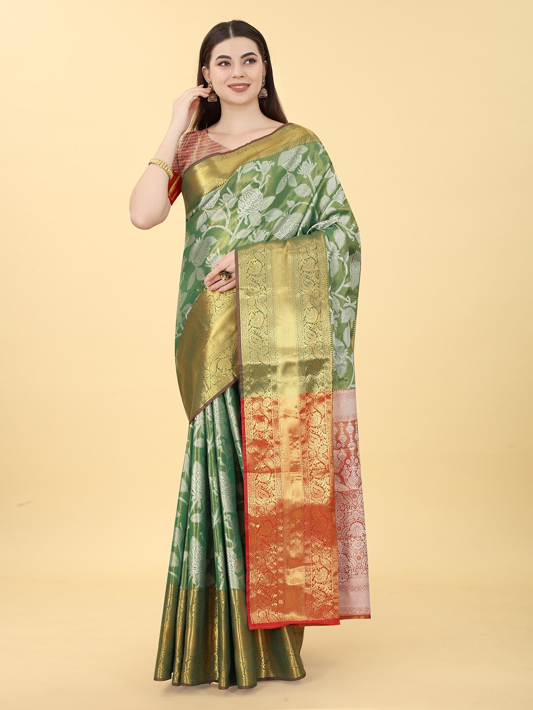 

VANAKARA Woven Design Zari Art Silk Kanjeevaram Saree, Green