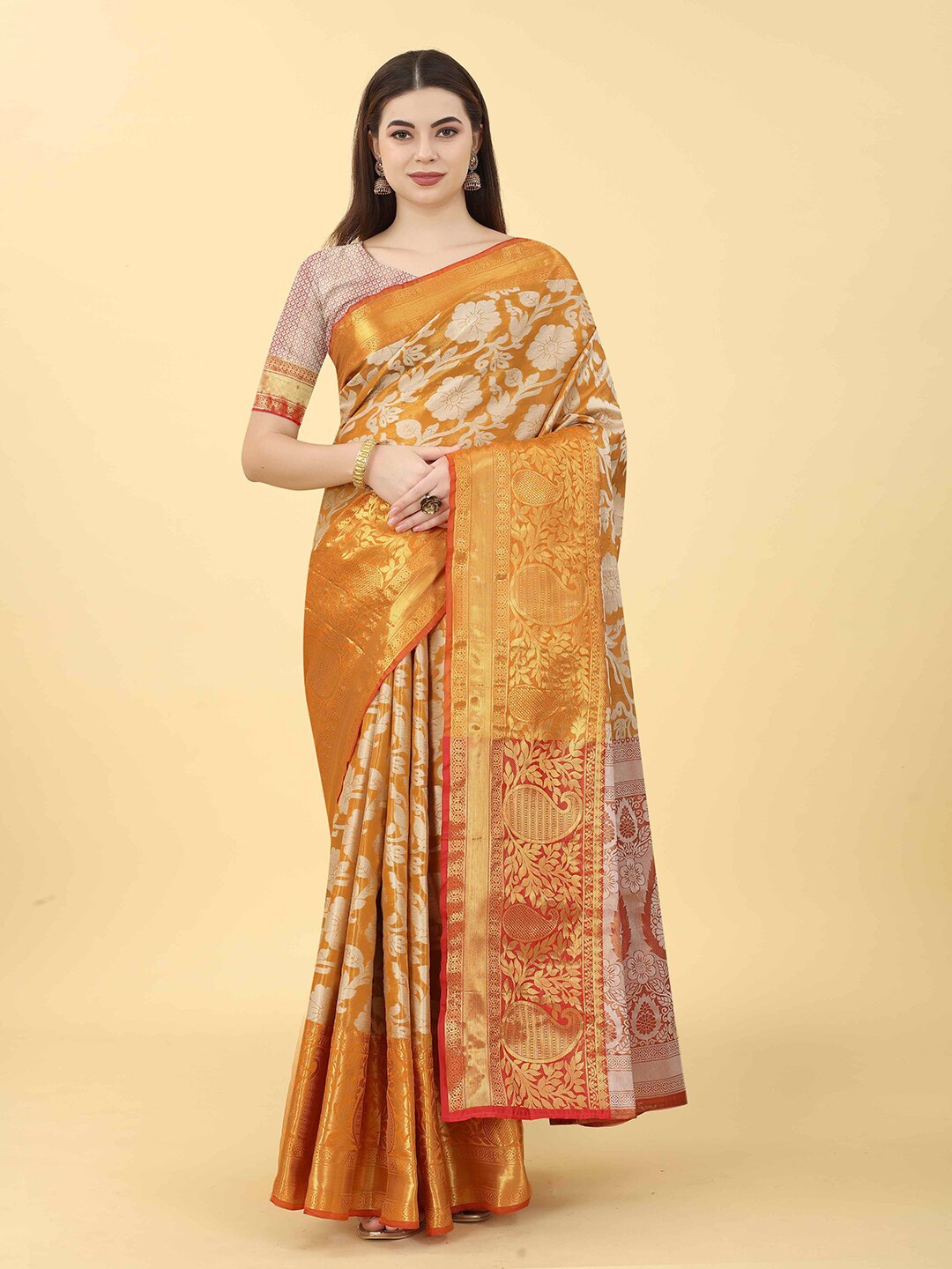 

VANAKARA Woven Design Zari Art Silk Kanjeevaram Saree, Gold
