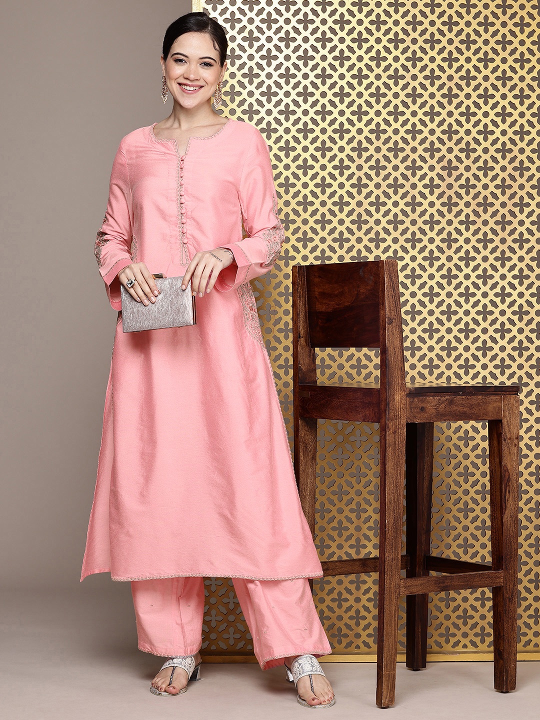 

House of Pataudi Floral Embroidered Jashn Kurta with Palazzos, Pink