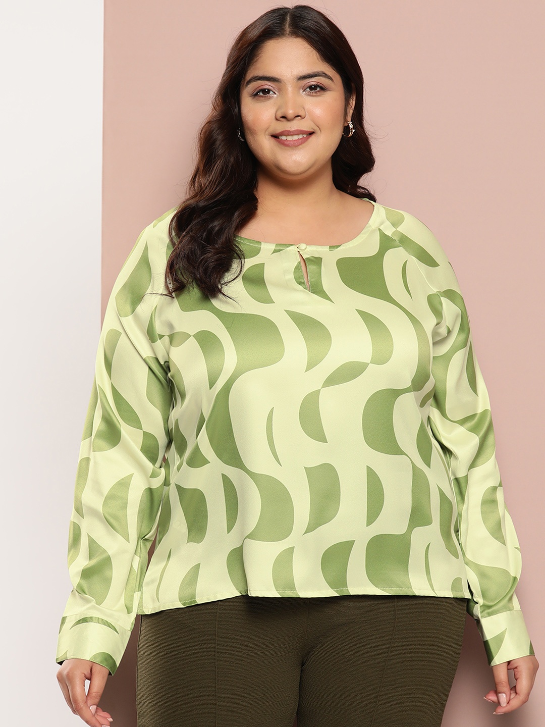 

Sztori Plus Size Geometric Print Top, Green