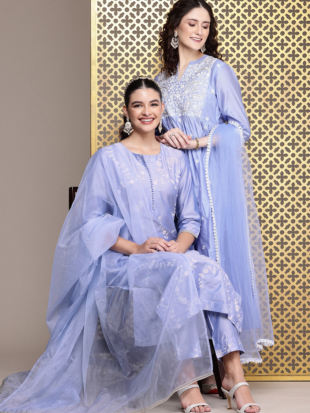 

House of Pataudi Women Jashn Floral Embroidered Thread Work Kurta With Trousers &Dupatta, Blue