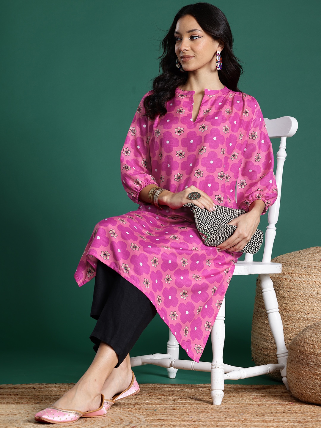 

Sangria Floral Printed Puff Sleeves Kurta, Pink