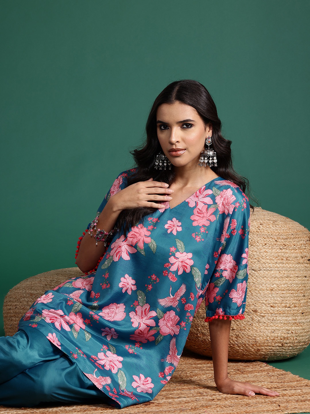 

Sangria Floral Printed Kurta & Dhoti Pants Set, Teal