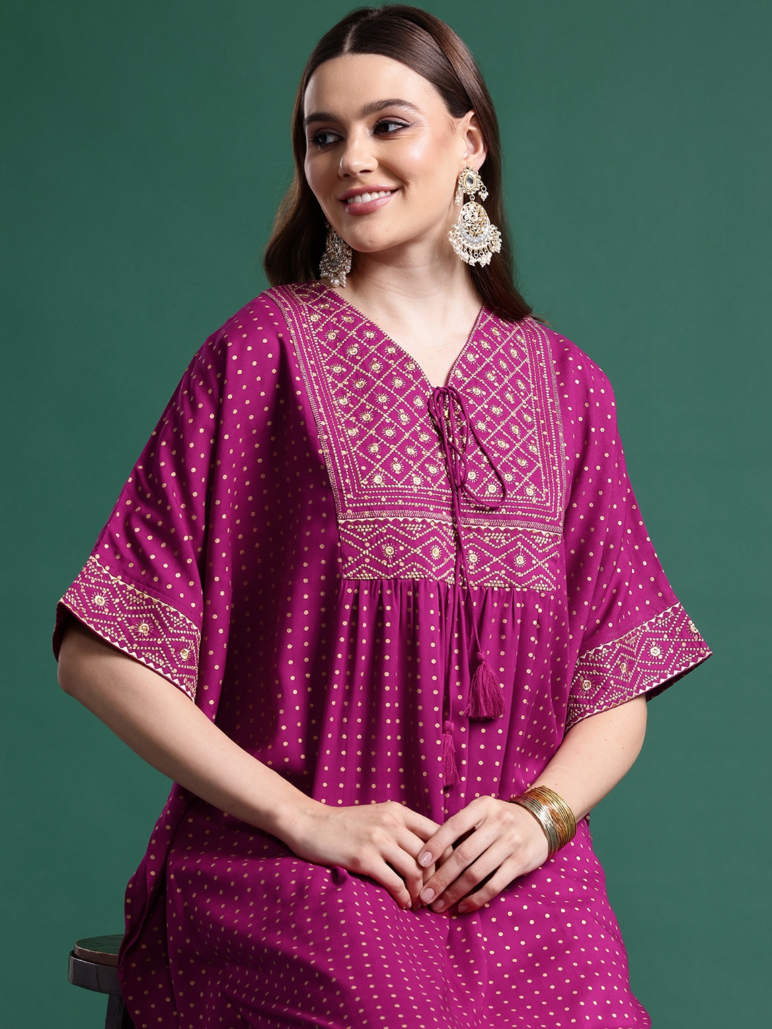 

Sangria Embroidered Kaftan Kurta Set, Purple