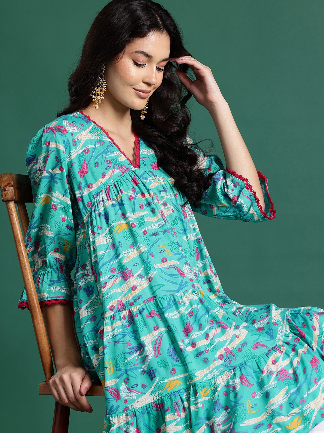 

Sangria Abstract Printed Empire Kurta, Turquoise blue