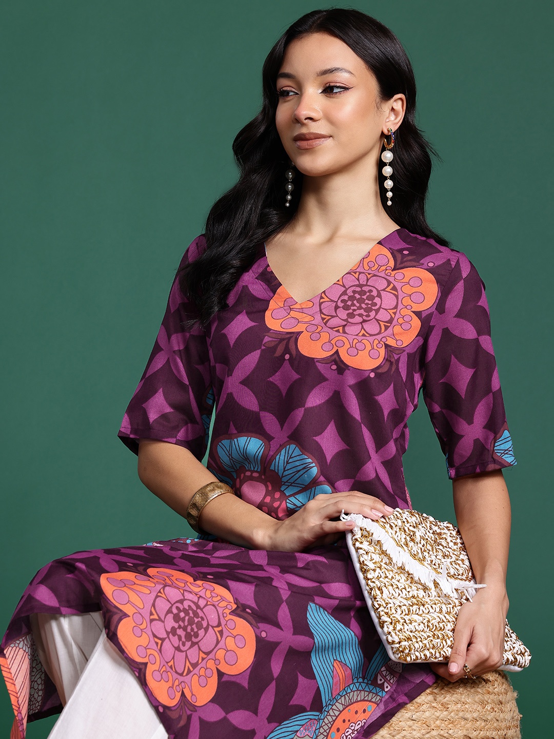 

Sangria Floral Printed Floral Kurta, Purple