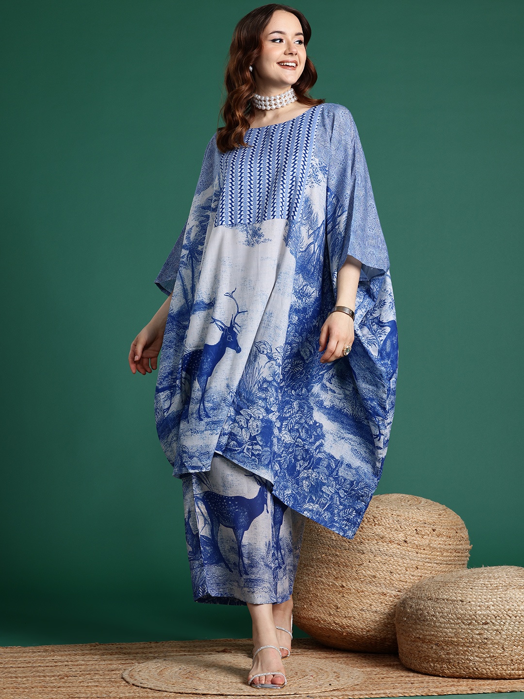 

Sangria Ethnic Motifs Printed Regular Kurta with Trousers, Blue