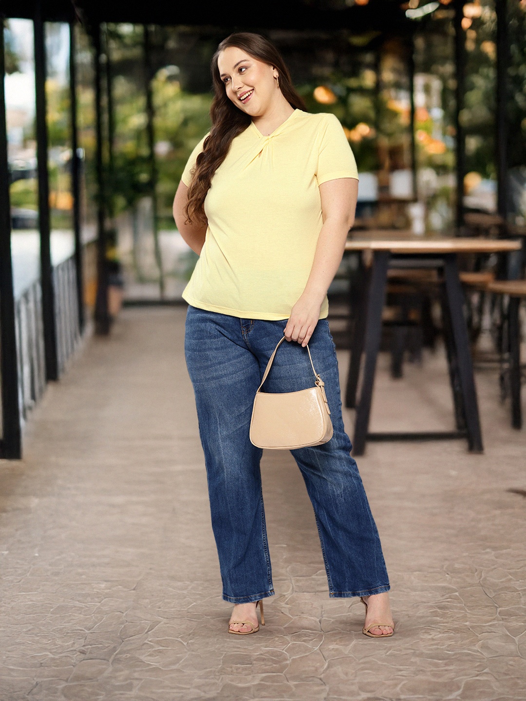 

Sztori Plus Size Twisted Top, Yellow
