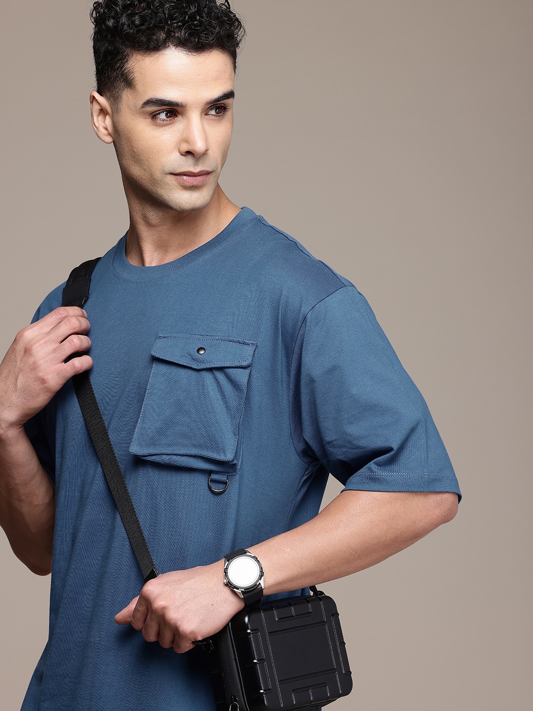 

FCUK Drop-Shoulder Sleeves Pure Cotton Pockets Relaxed Fit T-shirt, Navy blue
