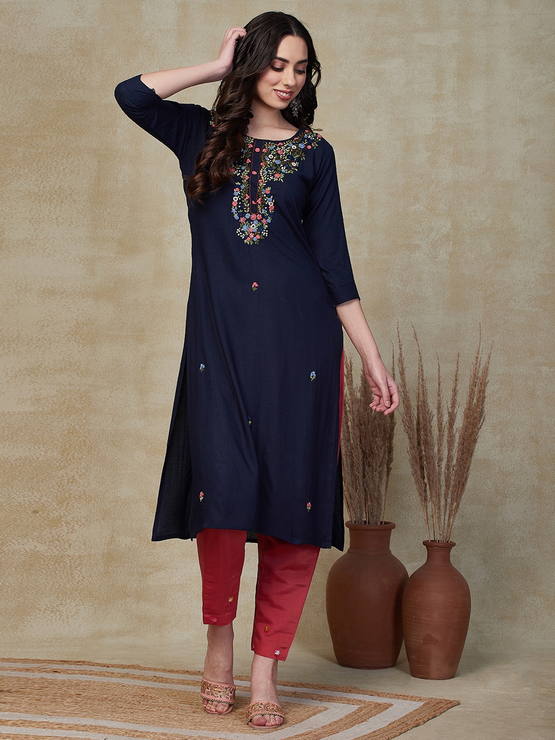 

FASHOR Dark Blue Floral Embroidered Round Neck Thread Work Straight Kurta