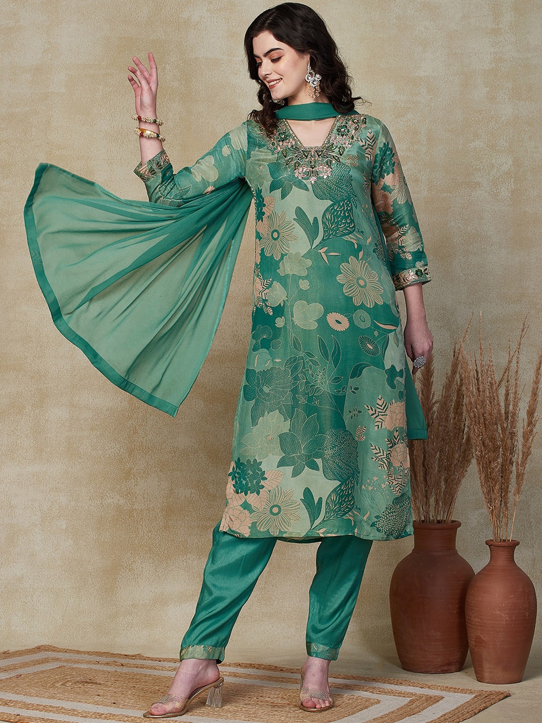 

FASHOR Floral Printed Regular Mirror Work Kurta with Trousers & Dupatta, Green