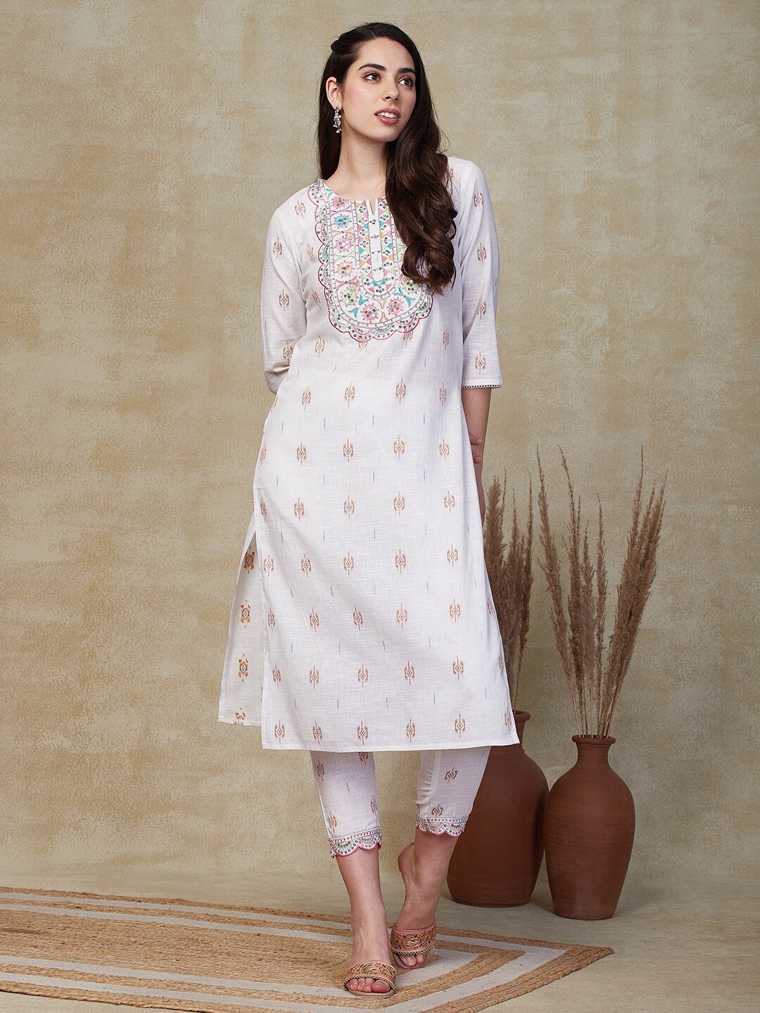 

FASHOR White Ethnic Motifs Embroidered Pure Cotton Straight Kurta With Trouser