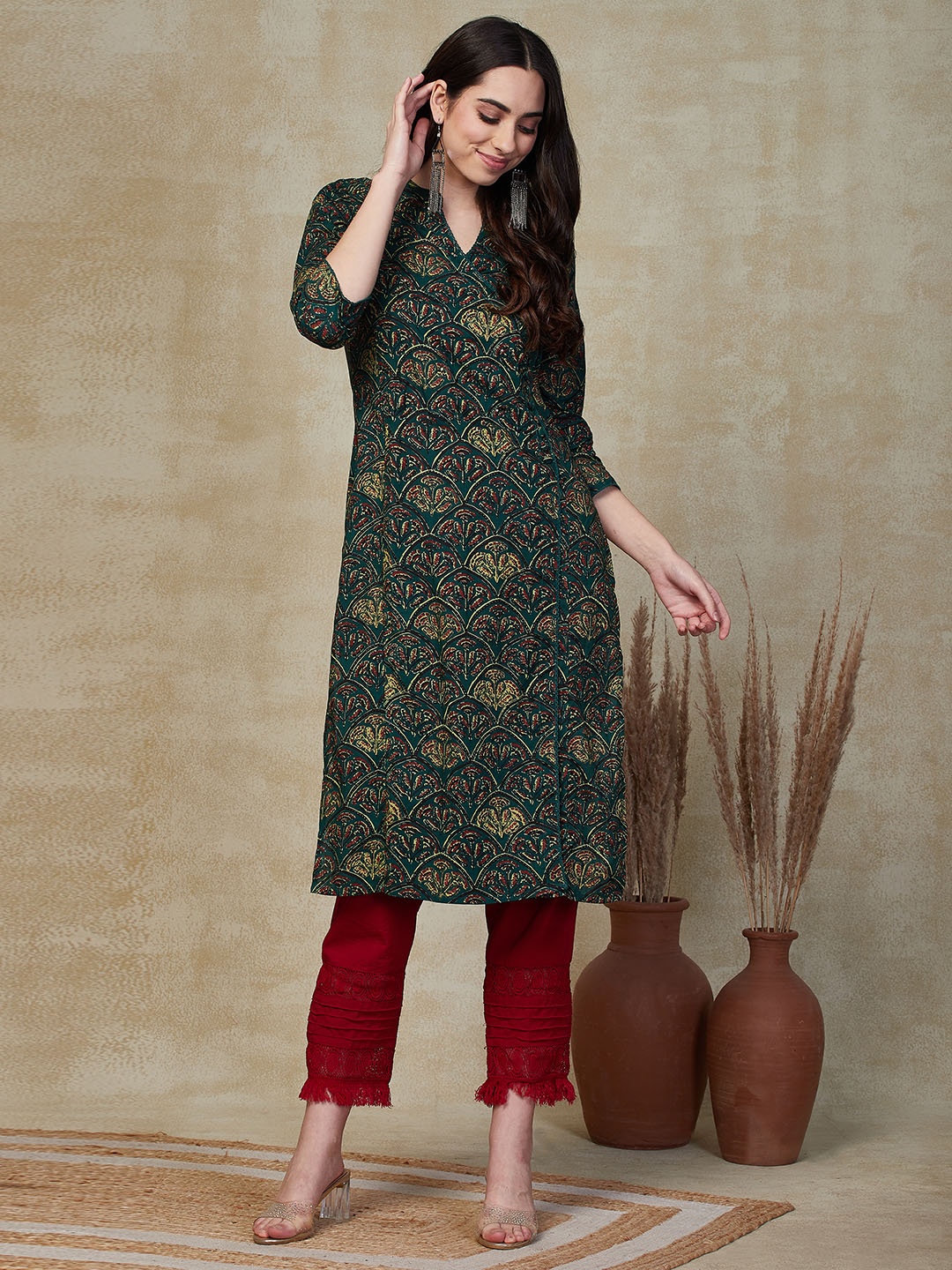 

FASHOR Ethnic Motifs Printed Cotton Kurta, Green