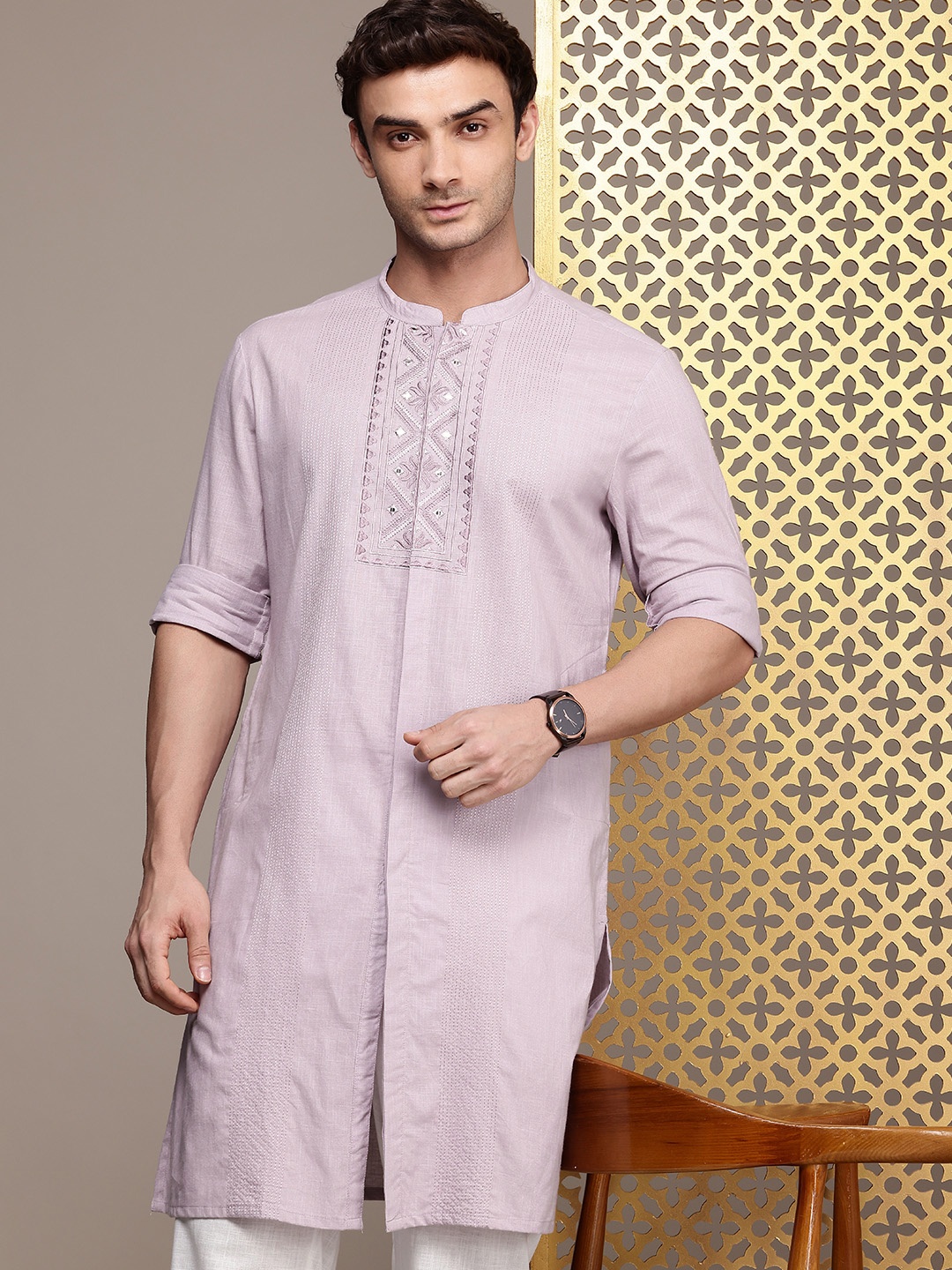 

House of Pataudi Men Embroidery with Mirror Work Pure Cotton Jashn Kurta with Trousers, Purple