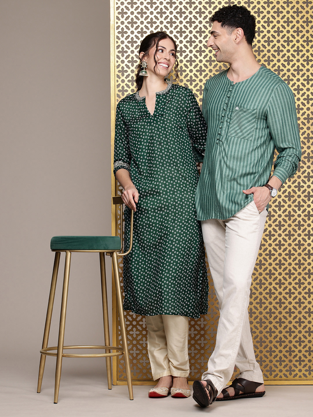

House of Pataudi Geometric Printed Mandarin Collar Sequinned Kurta, Green