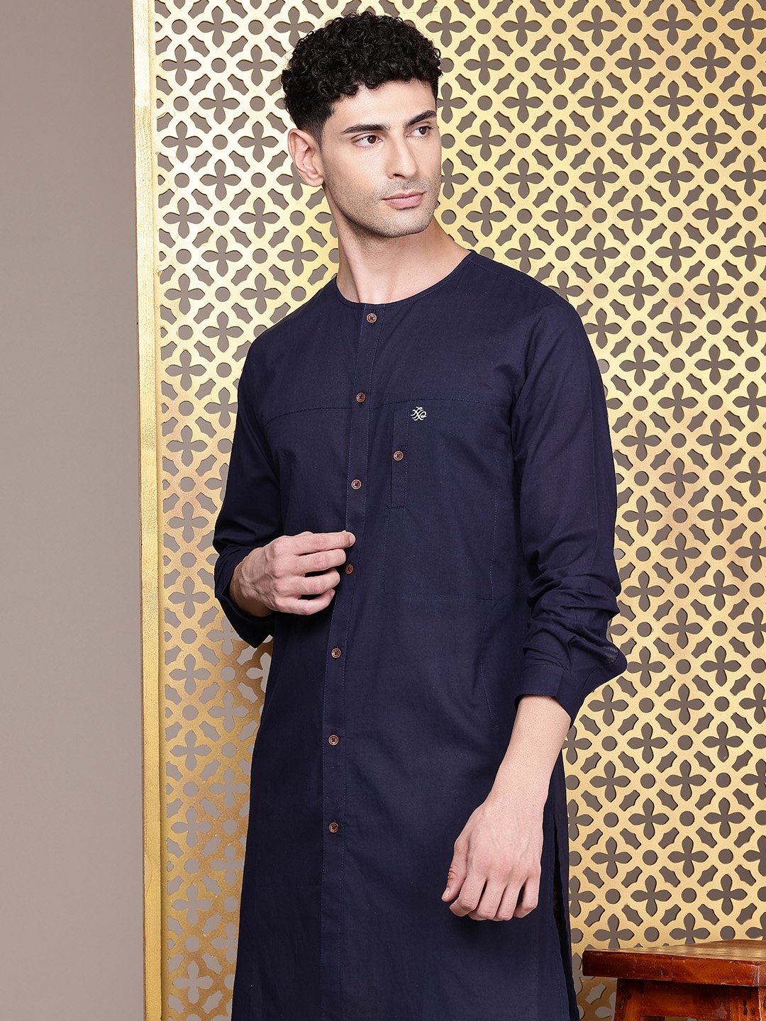 

House of Pataudi Solid Pure Cotton Rozana Straight Kurta, Navy blue