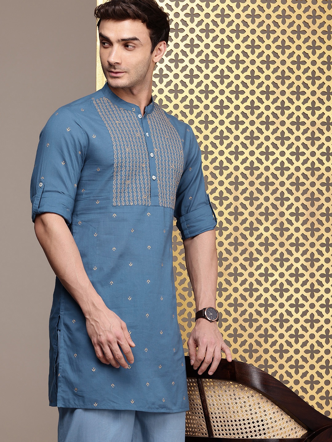 

House of Pataudi Men Embroidery Pure Cotton Jashn Kurta with Trousers, Blue